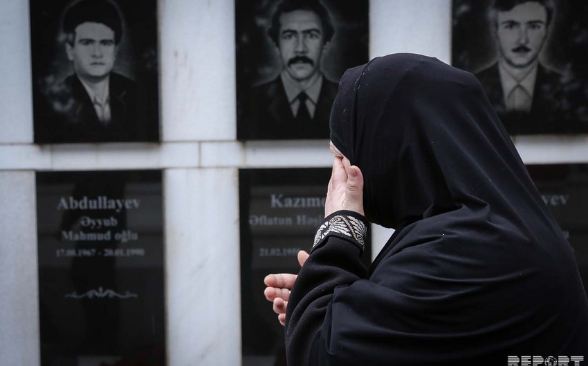 Azerbaijani people pays tribute to memory of January 20 martyrs - PHOTO REPORT