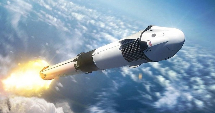 SpaceX's Dragon spacecraft reaches orbit
