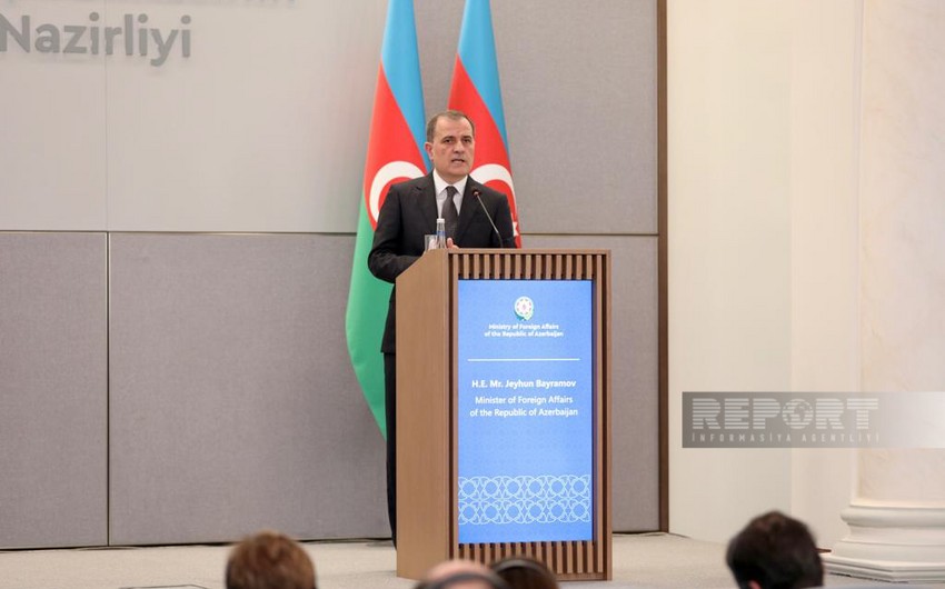 Глава МИД Азербайджана: Лачынская дорога была и будет открыта для всех гуманитарных целей