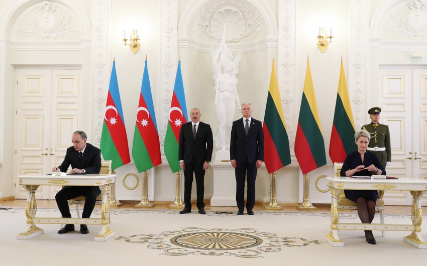 Azerbaijan, Lithuania sign documents