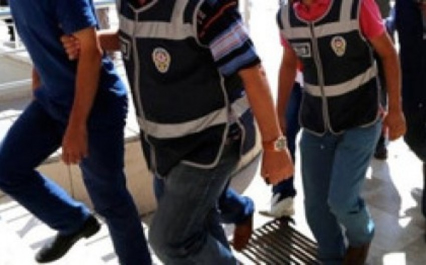 В Карсе задержаны 35 военнослужащих, подозреваемых в связи с FETÖ
