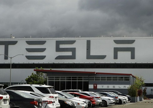 Tesla с начала года нарастила производство и поставки почти в два раза