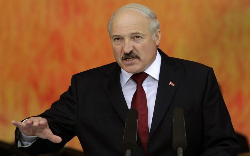 President Alexander Lukashenko pays tribute to national leader Heydar Aliyev