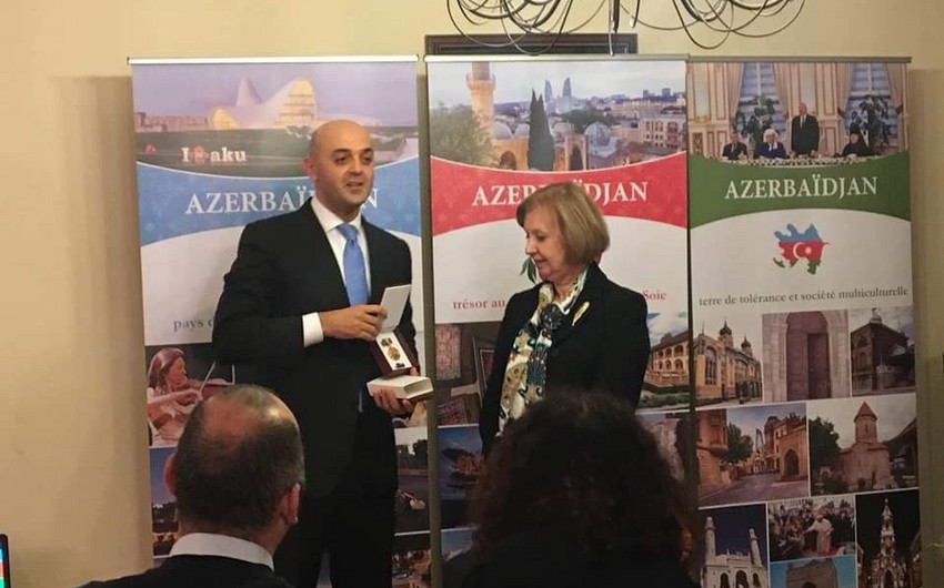 Fransada Şirin Məlikoffa Azərbaycan Demokratik Respublikasının yubiley medalı təqdim olunub