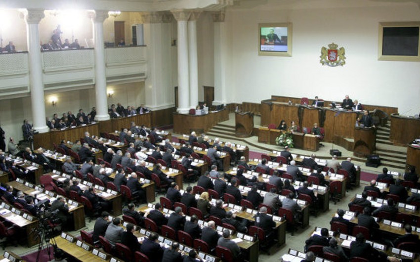 Спикер: правящая Грузинская мечта сохраняет большинство в парламенте