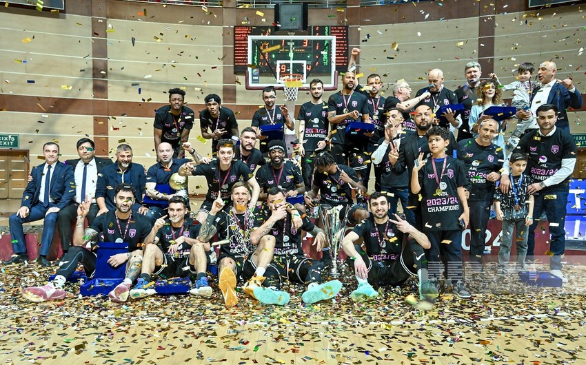 Azərbaycan Basketbol Liqasının qalibi olan Sabaha çempionluq kuboku təqdim olunub