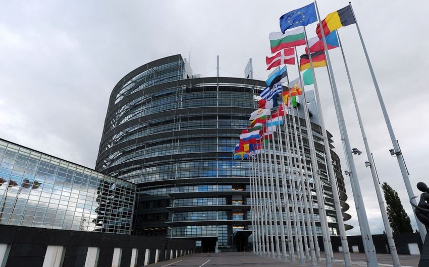 Çin Avropa Parlamentinin üzvlərini “qara siyahı”ya saldı