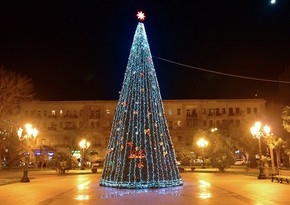 New Year trees start to be installed in Baku