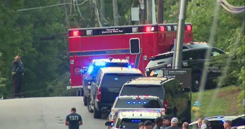 4 killed, dozens injured in mass shooting in US Alabama