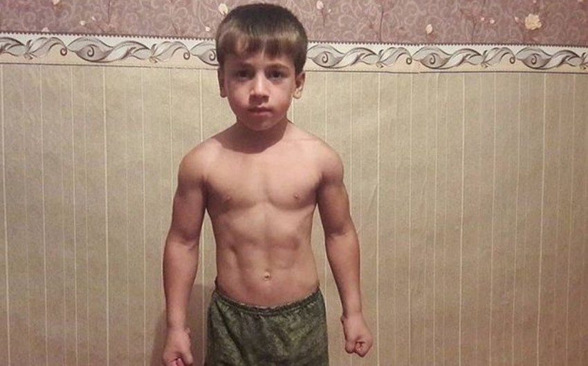 Пятилетний чеченец отжался более четырех тысяч раз за 2,5 часа