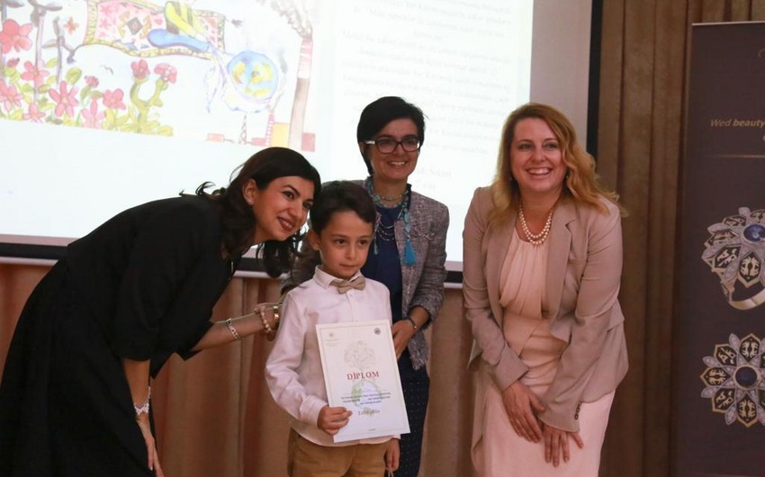 US Embassy Presents Awards to Winners of Earth Day Art Competition