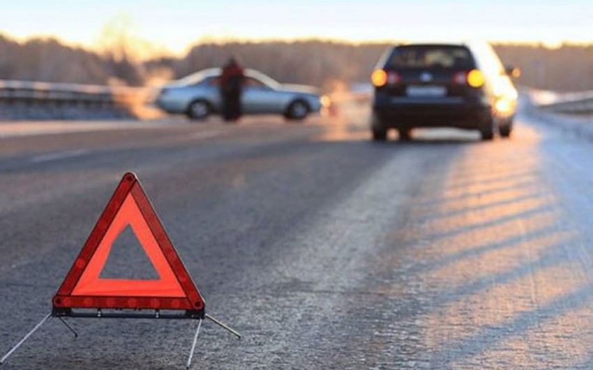 В Сальяне два человека пострадали в ДТП