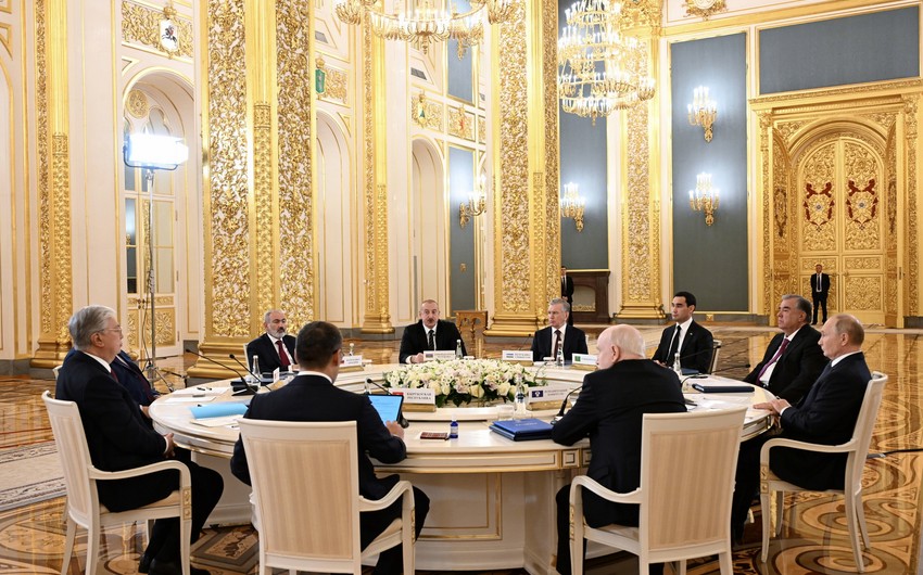 President Ilham Aliyev attending limited-format meeting of CIS Council of Heads of State in Moscow