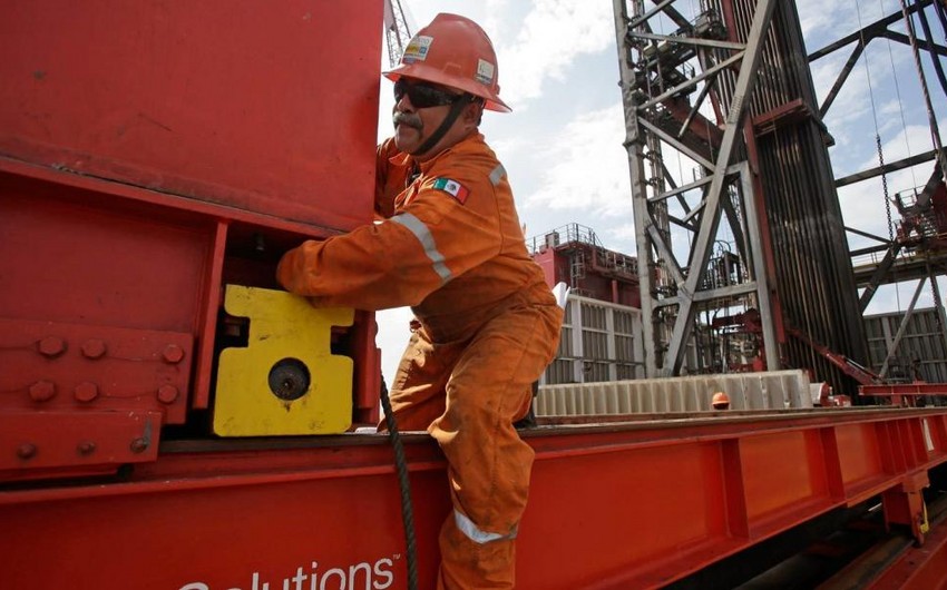 В Мексике власти хотят сохранить запасы нефти для следующих поколений