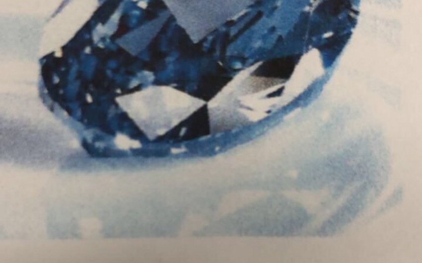 Полиция Дубая нашла в Шри-Ланка украденный голубой алмаз стоимостью 20 млн долларов