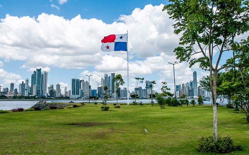 ABŞ-ın Panamadakı səfiri Trampa görə vəzifəsini tərk edir