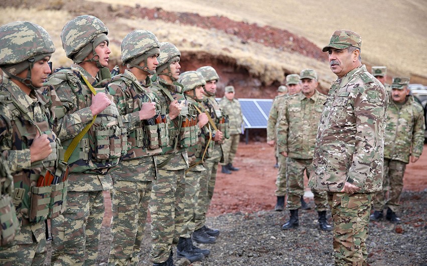 Azerbaijani defense minister inspects combat positions in Kalbajar, Lachin