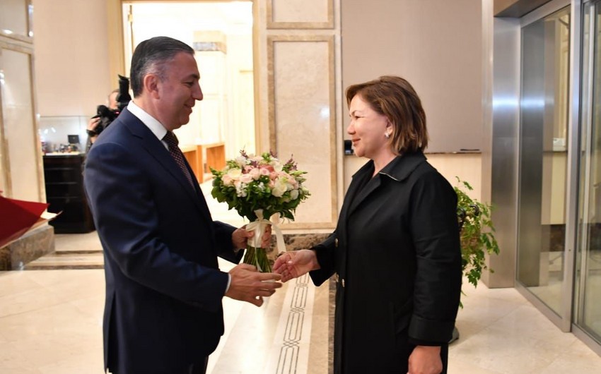 Vice Speaker of Kazakh Parliament arrives in Azerbaijan