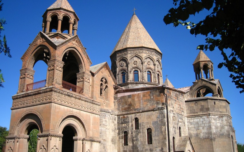 Противостояние Пашиняна и Гарегина - армянская церковь больше не в авторитете