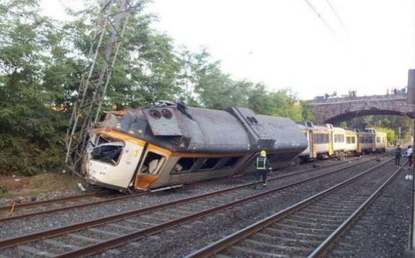 Число погибших в результате крушения поезда в Камеруне возросло до 53 человек