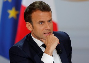 Эммануэль Макрон снова вступает в должность президента Франции