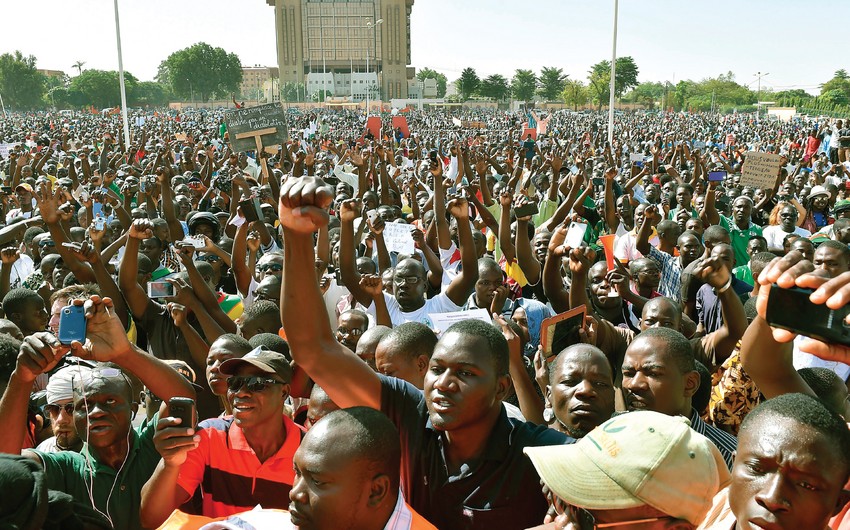 Burkino-Fasoda sakinlər Fransa hərbçilərini Kay şəhərindən qovub
