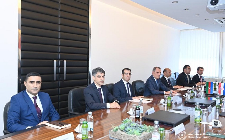 Azerbaijani FM meets with Croatian Minister of Economy and Sustainable Development 