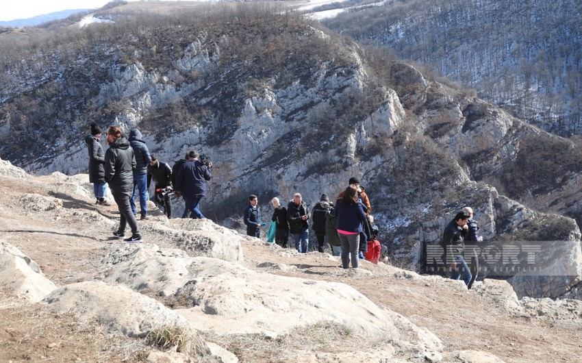 Beynəlxalq səyahətçilər Cıdır düzündə olublar