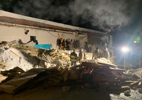 По меньшей мере девять человек погибли в Южной Корее при обрушении здания