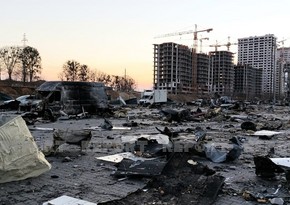 Кадры из разрушенного ракетным ударом торгового центра в Киеве - ФОТОРЕПОРТАЖ