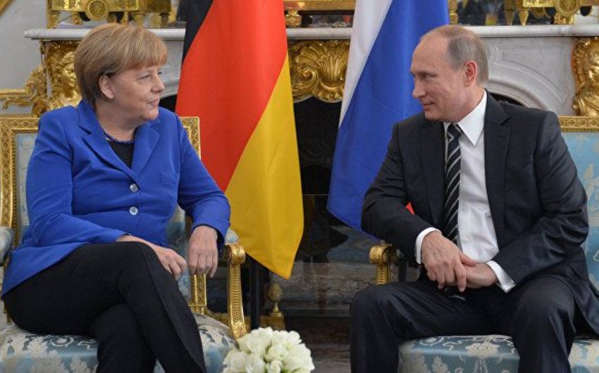 Путин проведет встречу с Меркель в Сочи
