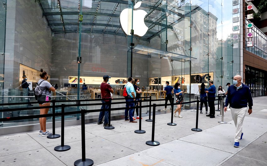 Apple closes New York City stores to shoppers as COVID-19 cases rise