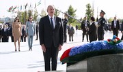 President Ilham Aliyev, First Lady Mehriban Aliyeva visit Independence Monument in Tashkent