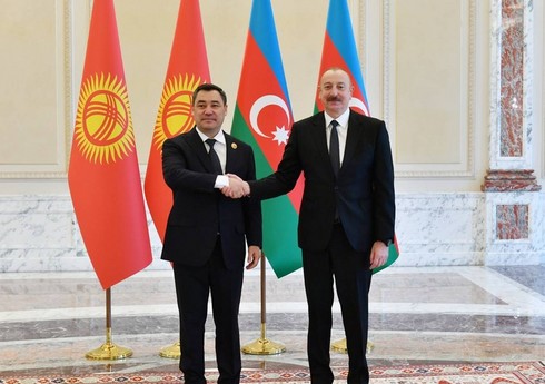 Садыр Жапаров поздравил президента Ильхама Алиева