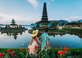 Indonesian authorities abandon plans to open Bali to tourists