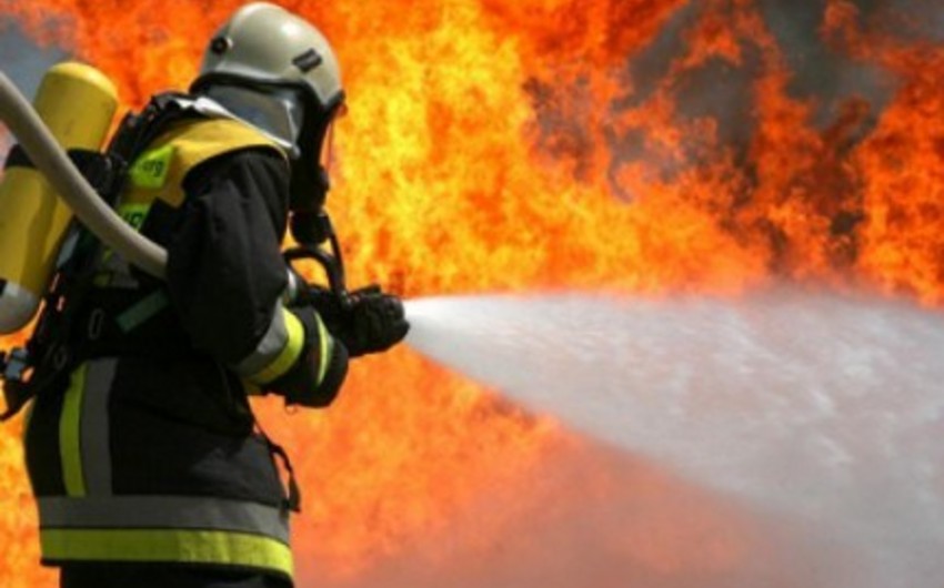 В общежитии в Сумгайыте произошел пожар, 1 человек пострадал