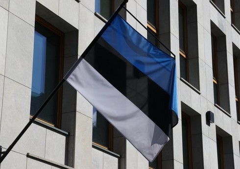 Посол Эстонии в Москве покинул здание дипмиссии сегодня утром