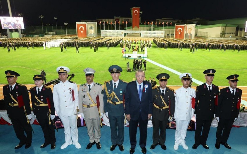 Türkiyədə üç azərbaycanlı zabit rütbəsi alıb