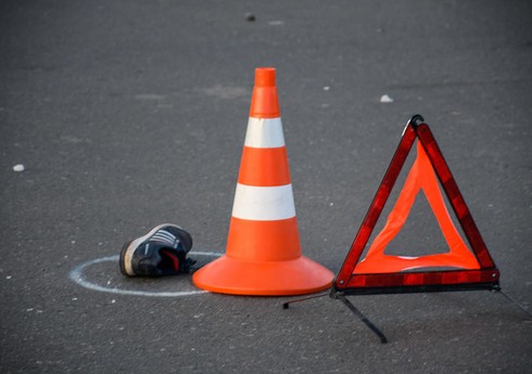 В Евлахе автомобиль насмерть сбил 21-летнего пешехода