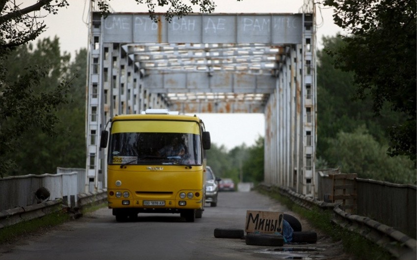 В Украине автобус с беженцами подвергся обстрелу