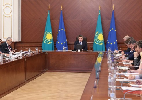 Казахстан и ЕС обсудили перспективы развития Среднего коридора