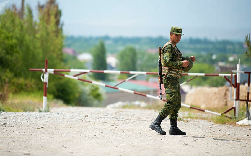 На границе Кыргызстана и Таджикистана сообщили о выстрелах