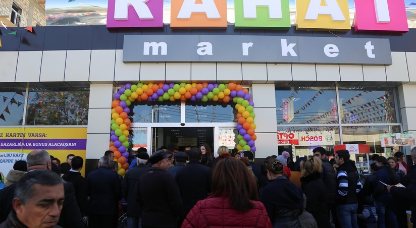 Jj store. Супермаркет Rahat Азербайджан. Rahat Market в Азербайджане. Супермаркет Рахат Баку. Иляхуй магазин.