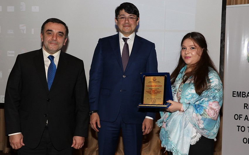 Председатель Госкомитета встретился в Дохе с азербайджанцами