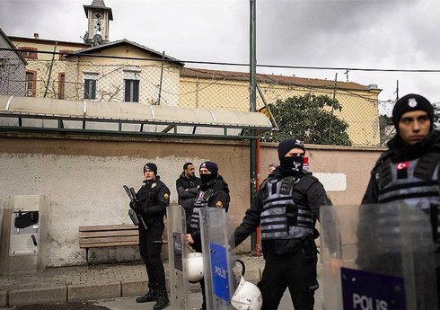 СМИ: В связи со стрельбой в церкви Стамбула задержаны 60 человек