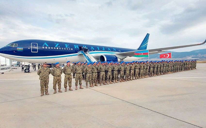 Azerbaijani servicemen complete commando course in Turkey