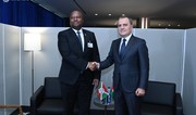 Jeyhun Bayramov meets with his Burundian counterpart