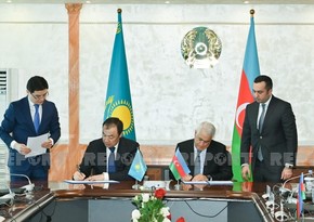 Azerbaijan, Kazakhstan sign deal on logistics, implementation of joint projects