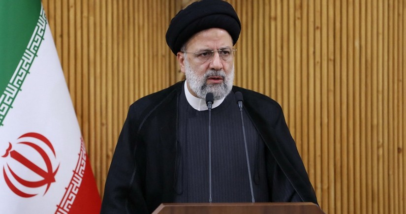Raisi: Iran’s security directly related to security of its neighboring countries