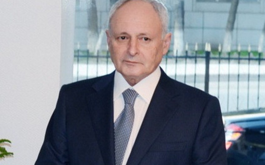 Президент Азербайджана наградил министра здравоохранения орденом Шохрат